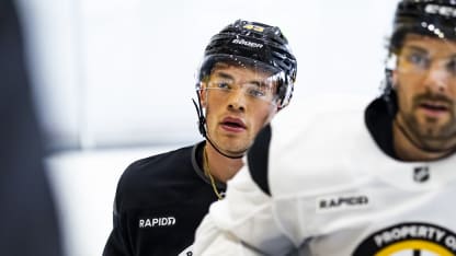 20250918_dle_bruins training camp253