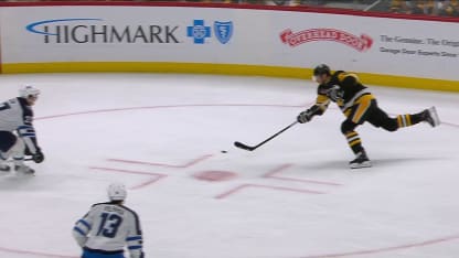 WPG@PIT: Karlsson scores goal against Connor Hellebuyck