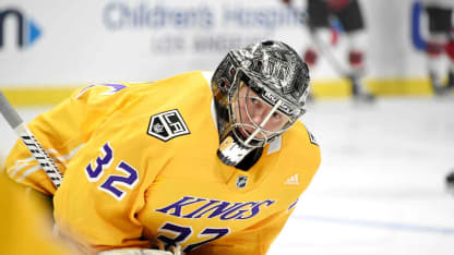 Jonathan Quick LA Lakers Warmup