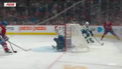 VAN@MTL: Carrier marque un but contre Nikita Tolopilo