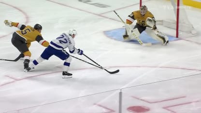 James marque son premier but dans la LNH