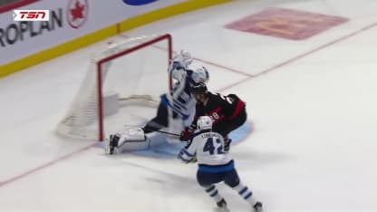 Giroux scores on backhand