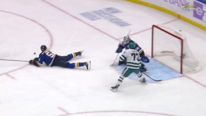 SJS@STL: Celebrini scores goal against Jordan Binnington