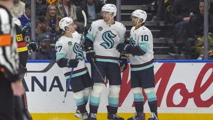 Oleksiak rips one home on the rush