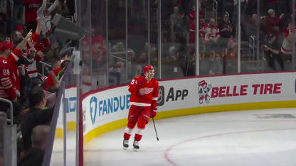 CGY@DET: Shine scores empty-net goal