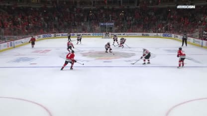 NJD@CHI: McLeod scores goal against Blackhawks