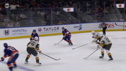 VGK@NYI: Holmstrom scores goal against Carter Hart