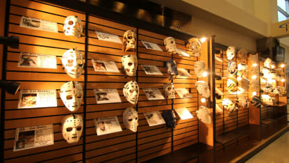 GoalieMaskDisplay-Web