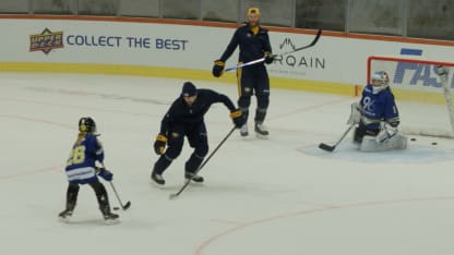 KIDS CLINIC PLAY ON ICE
