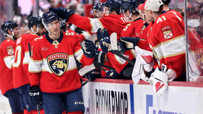 Nosek wires it in