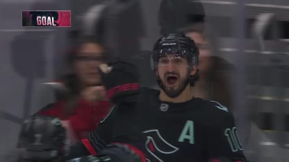 Beniers scores in his 300th NHL game