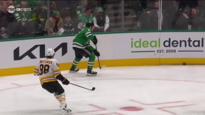 BOS@DAL: Robertson scores goal against Jeremy Swayman