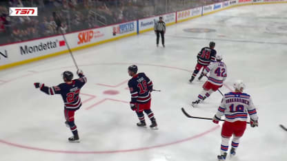NYR@WPG: Rosen scores goal against Igor Shesterkin