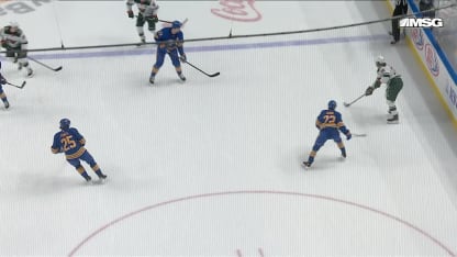 Hughes met la table pour Hartman