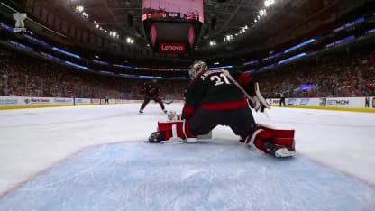 VGK@CAR: Howden scores goal against Frederik Andersen