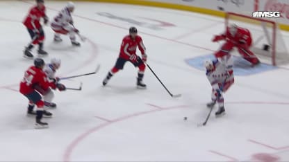 NYR@WSH: Raddysh scores goal against Logan Thompson