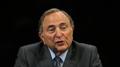 El comisionado Bettman reafirma interés de México en la NHL