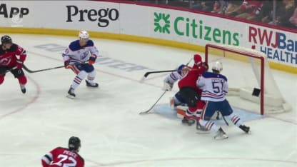 Pesce s'avance au moment opportun