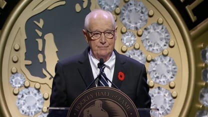 Jack Parker speaks at Hall of Fame induction