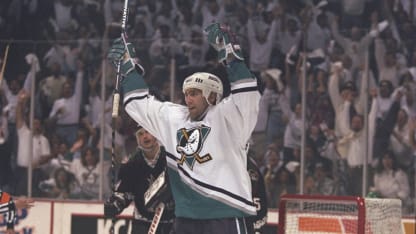 ducks_classic_games_mediawall_050120