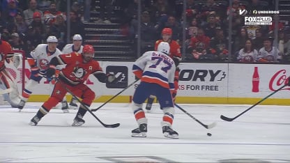 Lee lance les Islanders en avant en A.N.