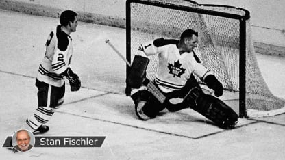 Toronto-Maple-Leafs-1967-with-badge