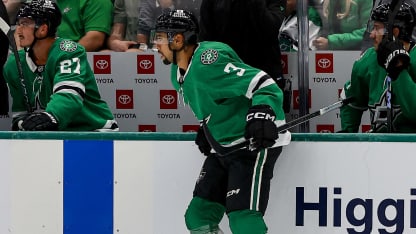 Stars: Dumba réévalué sur une base hebdomadaire