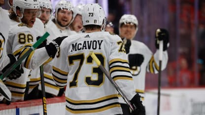 McAvoy vie Bruinsin johtoon