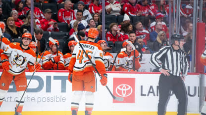  Sennecke Scores to Bring Ducks Within One