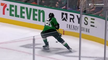 OTT@DAL: Johnston has a hat trick against the Senators