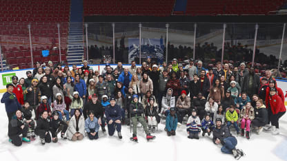 Rogers Arena Skate Gives Newcomers Warm Welcome to Canada