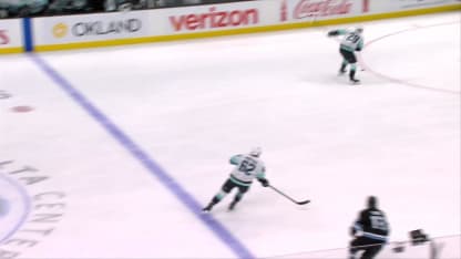 SEA@UTA: Beniers scores goal against Karel Vejmelka