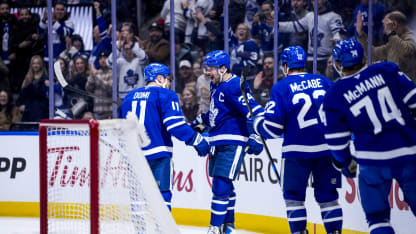 Matthews buries rebound