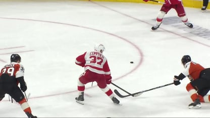 Raymond redonne l'avance aux Red Wings