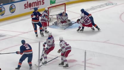 NYR@NYI: Reilly scores goal against Igor Shesterkin