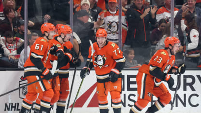 Vatrano Pots the Ducks' Seventh Goal