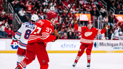 NYR@DET: Compher scores goal against Jonathan Quick