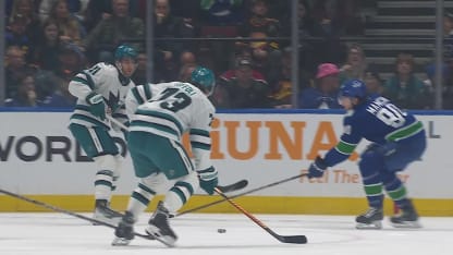 Toffoli rips one home