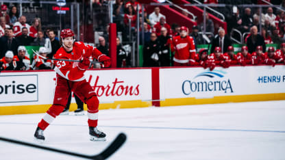 PHI@DET: Seider scores PPG against Dan Vladar