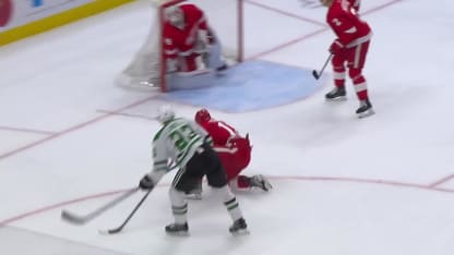 DAL@DET: Lindell scores goal against Alex Lyon