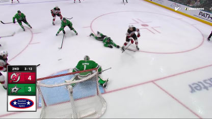 NJD@DAL: DeSmith with a great save against Nico Hischier