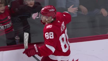 Kane ouvre la marque avec son 499e but