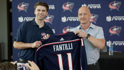 Fantilli signs photo