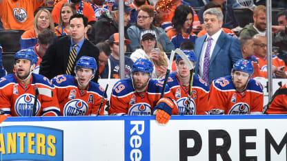 Oilers_Bench_511