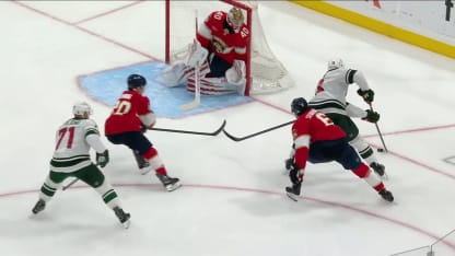 MIN@FLA: Foligno scores goal against Daniil Tarasov
