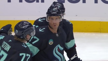 VAN@SEA: Schwartz scores goal against Ty Young