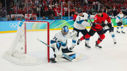 MacKinnon CAN goal vs FIN