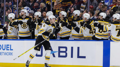 Lohrei fires it home to cut the deficit to 1