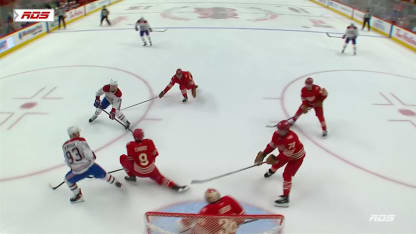 MTL@DET: Slafkovsky marque un but en A.N. contre John Gibson