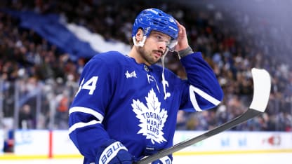 Maple Leafs en crisis: Derrota ante Rangers, sequía de Matthews y ventas